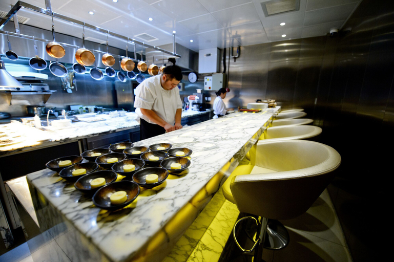 Food & Drinks 5, Cours Et Pavillons, Beijing