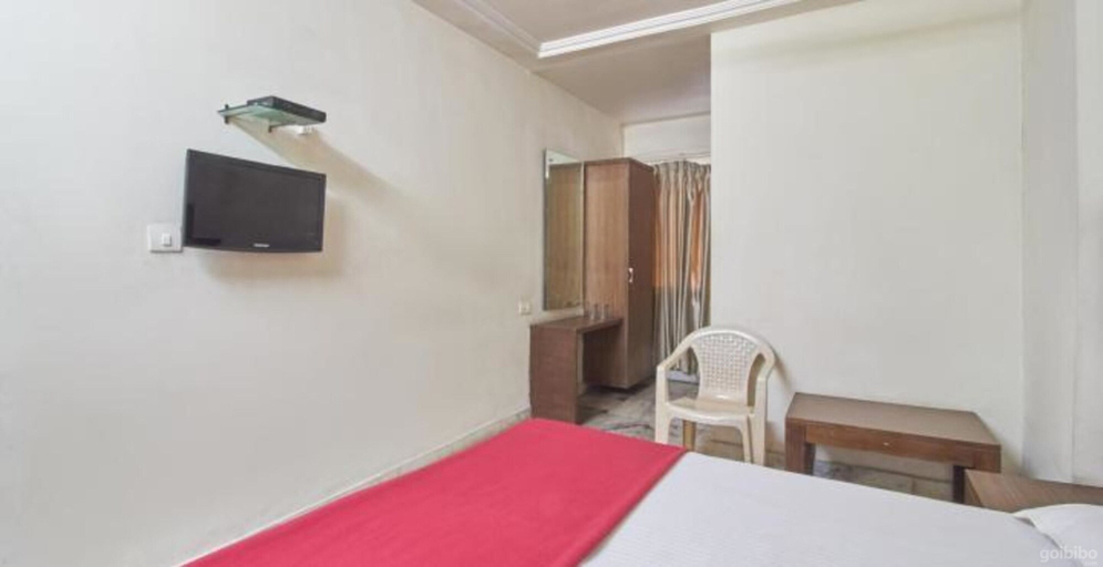 Bedroom 5, Hotel Samrat, Krishna