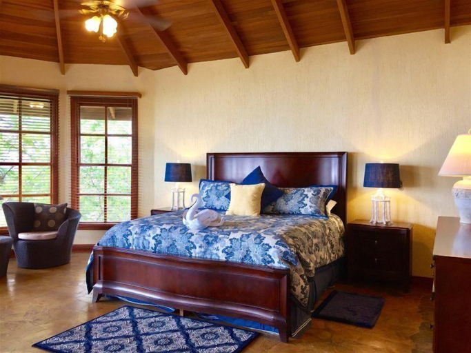 Bedroom 2, Casita Cole, Carrillo