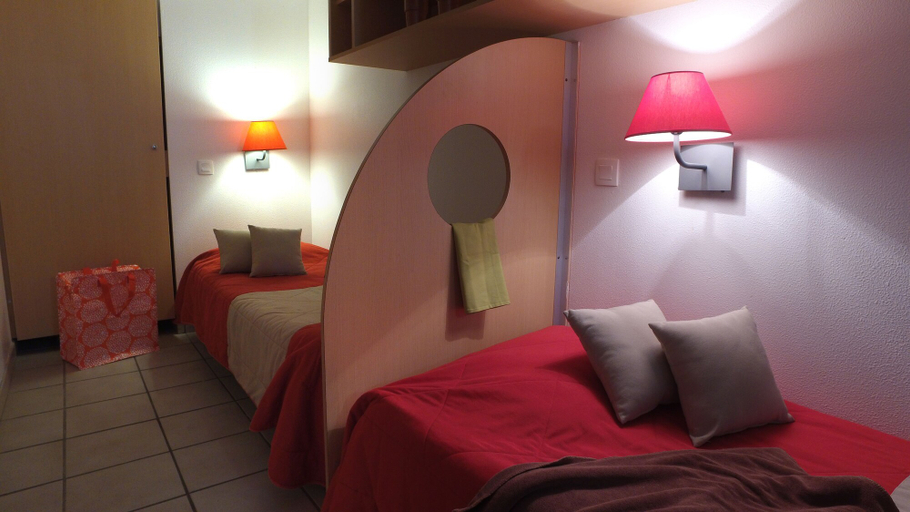 Bedroom 3, VVF Le Lioran Les Monts du Cantal, Saint Jacques des Blats, Cantal