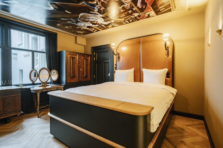 Bedroom 3, Hotel The Noblemen, Amsterdam