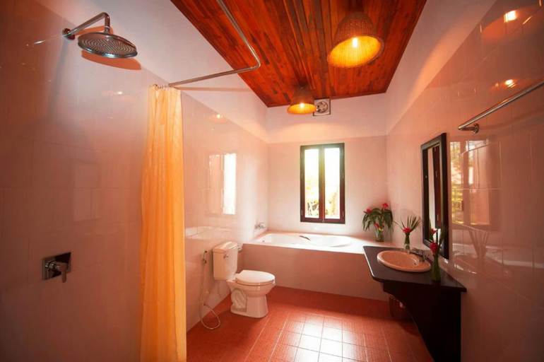Bathroom 4, Nam Ou Riverside Hotel & Resort, Park Ou