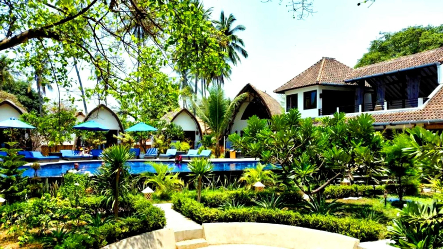 Exterior & Views 2, Oceans 5 dive resort, Lombok