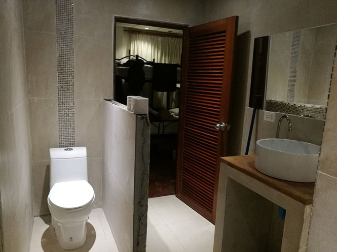 Bathroom 4, The Magic Wave, Ko Phangan