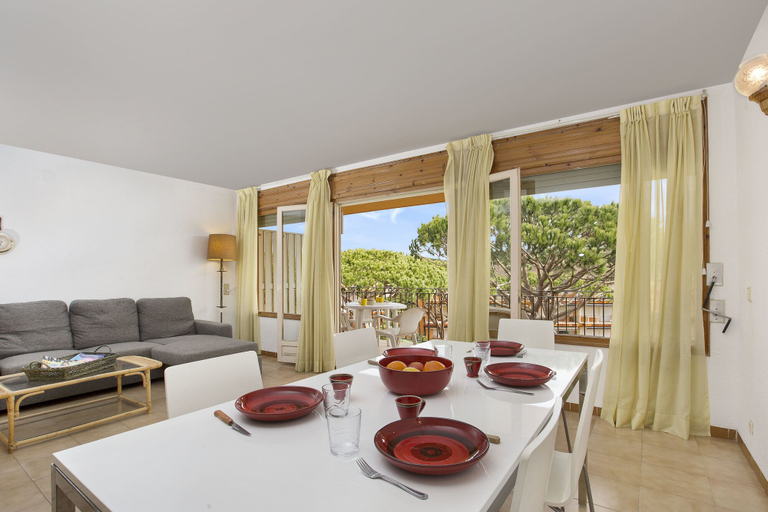 Others 4, Apartment Illa 23, Girona