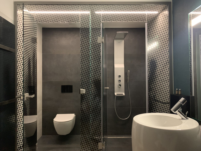 Bathroom 3, Paulay Central Top Studio, Budapesti
