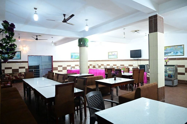 Food & Drinks 5, Ambience Hill Nainital, Nainital