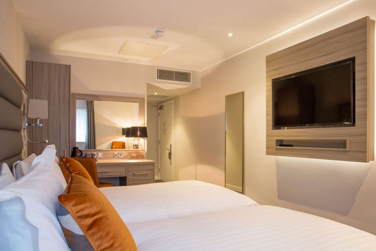 Bedroom 2, The Metro Hotel Dublin Airport, Dublin