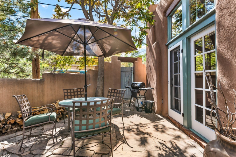 Others 5, Old Santa Fe Trail - Walk Everywhere, Kiva Fireplace, Amazing Natural Light, Santa Fe