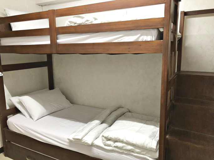 Bedroom 2, Blue Paseo Grande Inn, Naga City