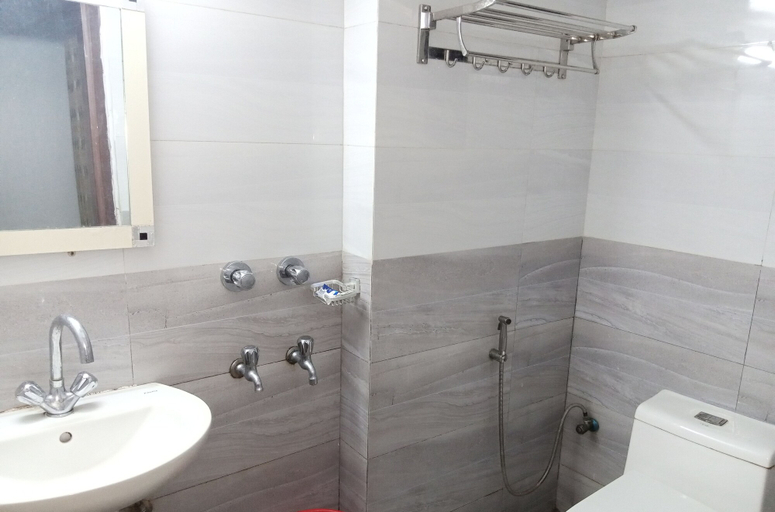 Bathroom 3, Mohammadia Guest House, Cox's Bazar