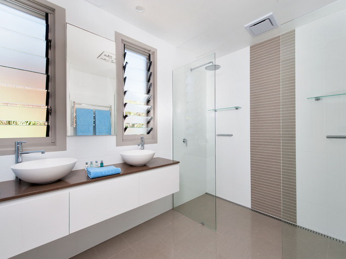 Bathroom 4, Bamboo Bay at Fingal Bay, Port Stephens