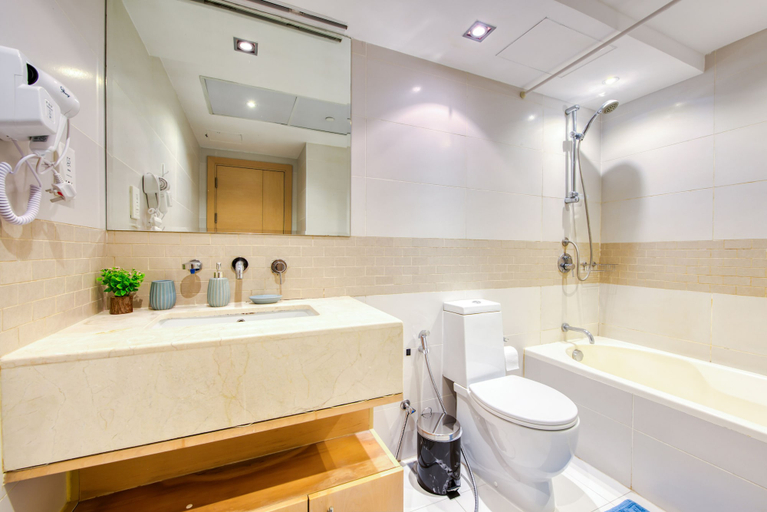 Bathroom 5, R&H Park Island, Dubai