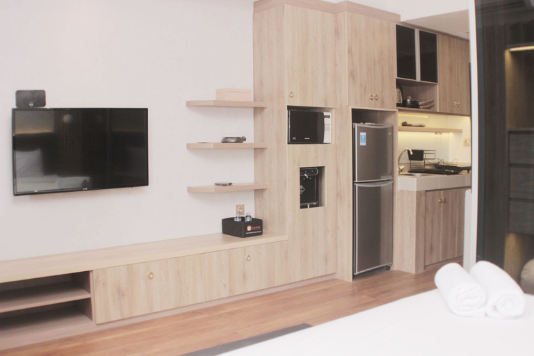 Others 2, Minimalist And Cozy Studio At Vasanta Innopark Apartment, Cikarang