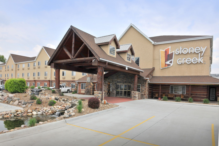 Exterior & Views 2, Stoney Creek Hotel St. Joseph, Buchanan