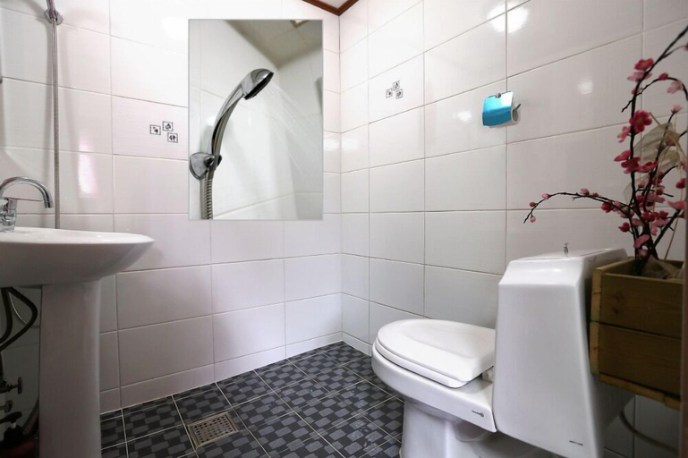 Bathroom 3, Mornig shine pension, Gapyeong