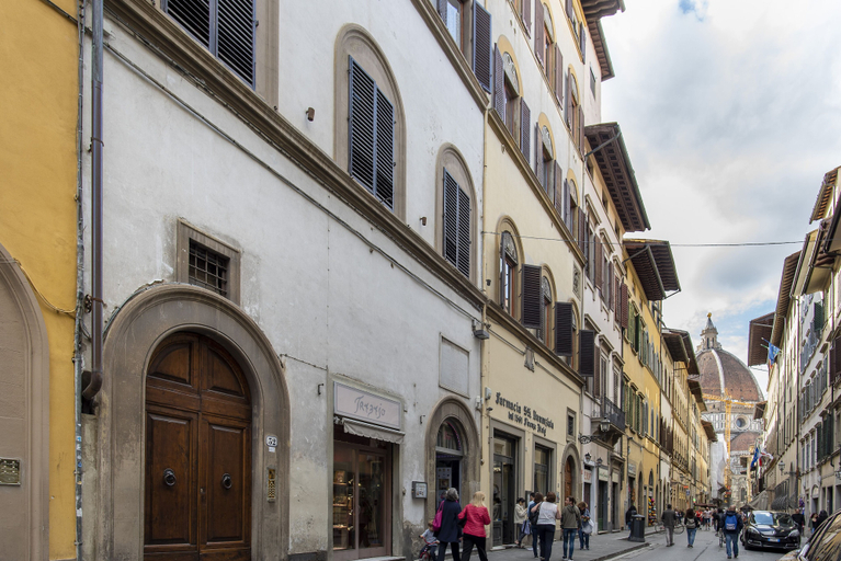 Others 5, Appartamento dei Servi, Florence