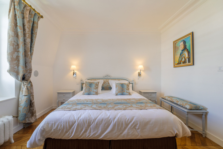 Bedroom 3, L'Hôtel Particulier, Hauts-de-Seine