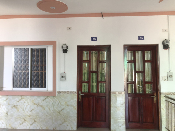 Exterior & Views, Hoa Ban Hotel, Thuận An