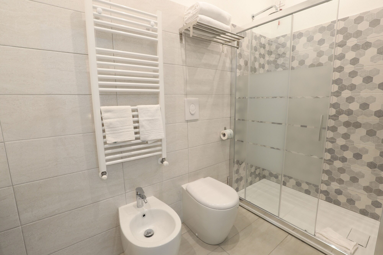Bathroom 5, Cadorna Luxury Hotel, Milano