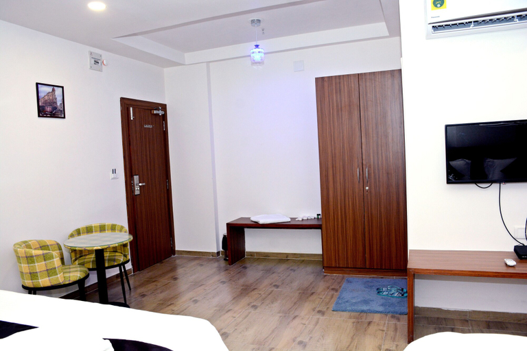 Others 5, Hotel Royal Wings, Vadodara