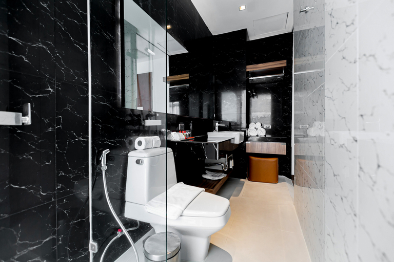 Bathroom 29