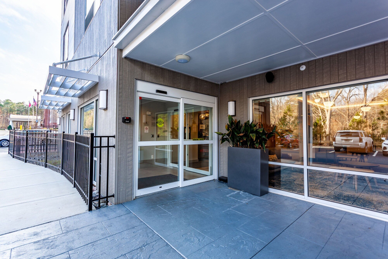 Exterior & Views 2, TownePlace Suites by Marriott Raleigh-University Area, Wake