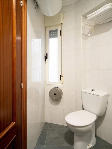 Bathroom 5, Hostal Uria, Salamanca