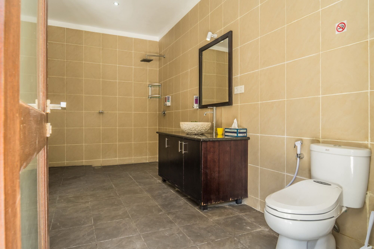 Bathroom 4, Villa Kiaja, Badung