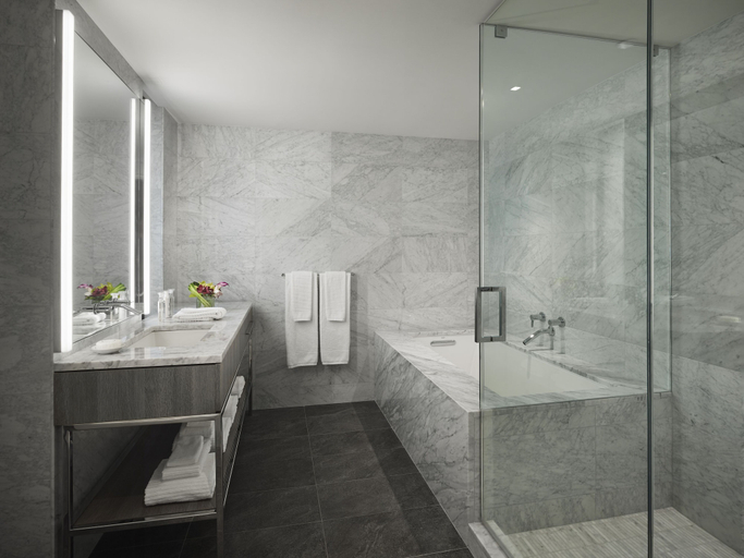Bathroom 5, AKA Times Square - Apartments, New York