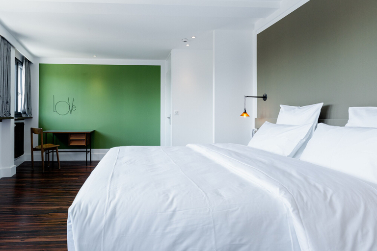 Bedroom 4, Bateau Libre, Finistère