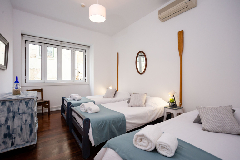 Bedroom 3, Kais Do Sol - Hostel, Seixal