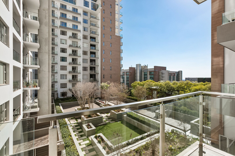 Others 5, The Tyrwhitt 307, City of Johannesburg