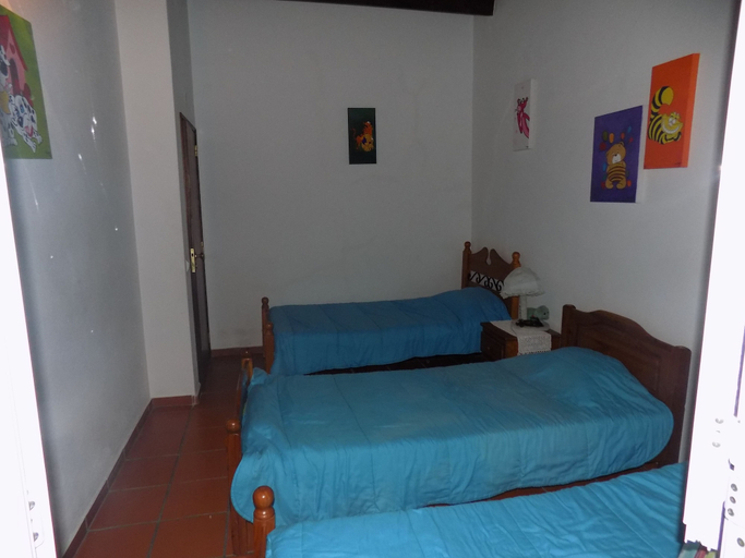 Bedroom 2, Land's Hause Bungalows, Alcobaça