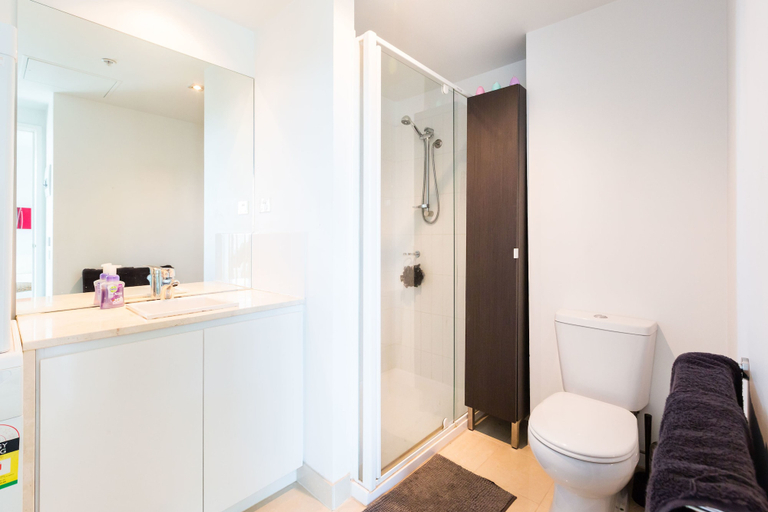 Bathroom, ALLINDA, 1BDR Melbourne Apartment, Melbourne