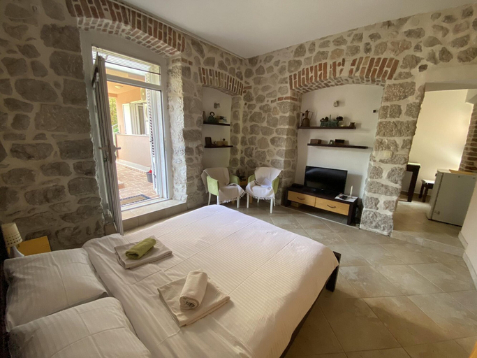 Bedroom 3, Apartments Marilu