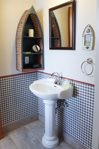 Bathroom 4, La Princesse des Champs, La Côte-de-Beaupré