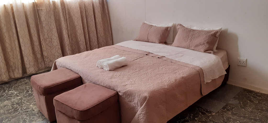 Room, Tasumuka Savaal, City of Johannesburg