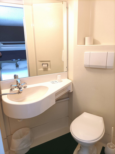 Bathroom 4, Cit’hôtel Design Booking Evry Saint Germain-Lès-Corbeil Senart, Essonne