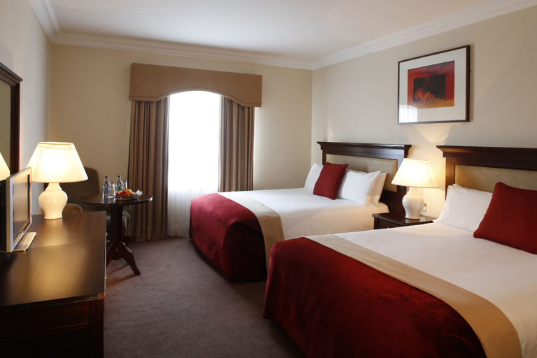 Bedroom 5, Park Hotel