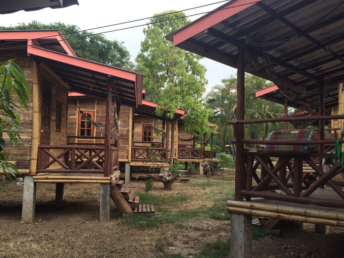 Exterior & Views 2, Family Huts, Pai