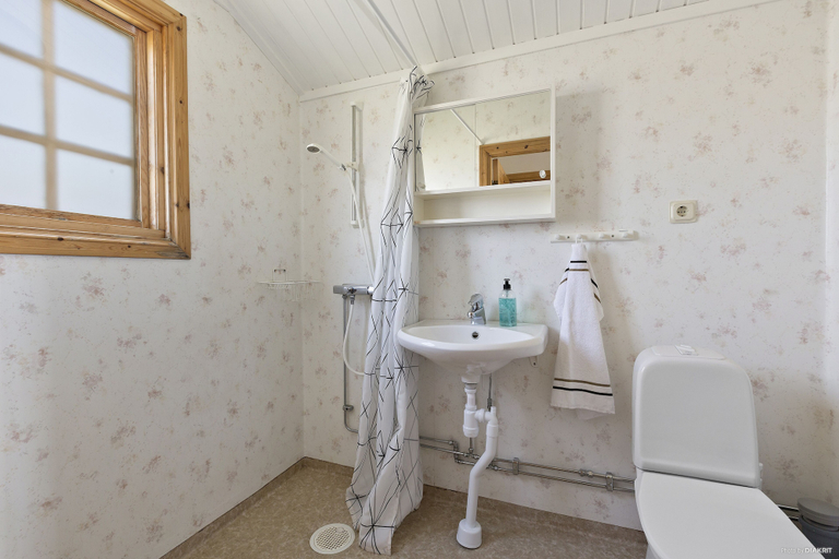 Bathroom 3, First Camp Nora-Bergslagen, Nora