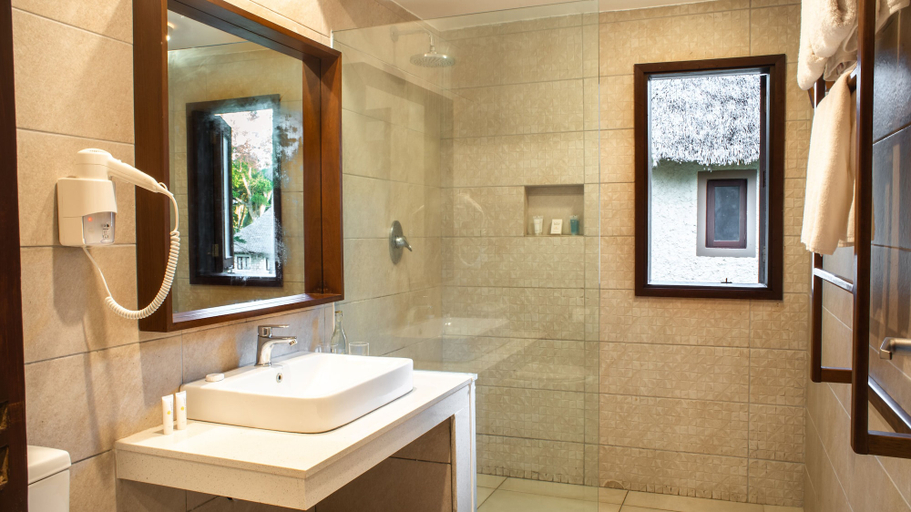 Bathroom 5, Neptune Village Beach Resort & Spa All Inclusive, Msambweni