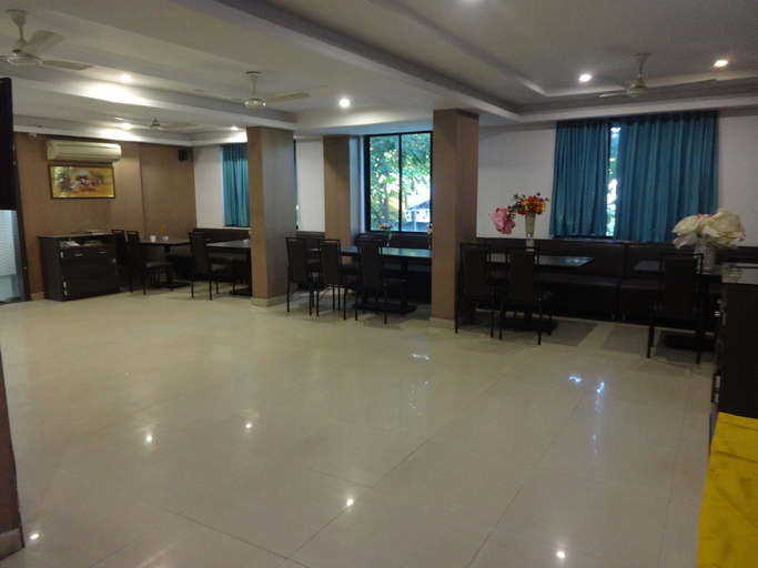 Others 5, Hotel Flora Inn, Nagpur