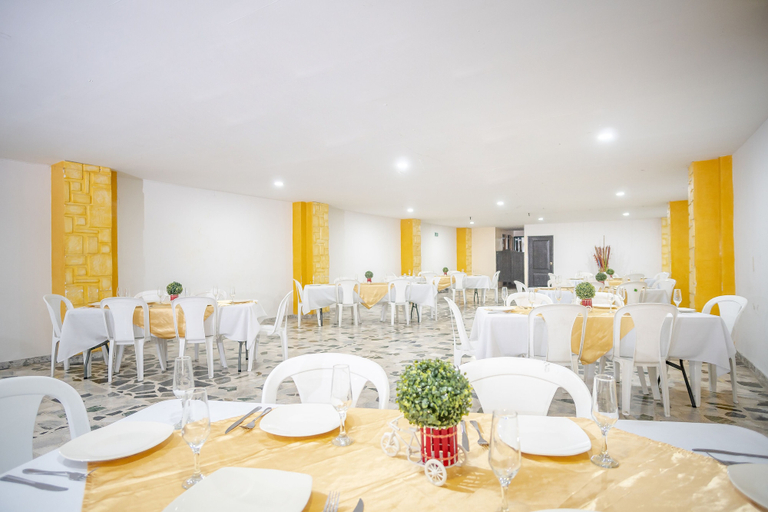 Food & Drinks, Ayenda 1910 Gold Plaza, Ibagué