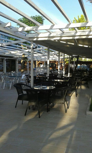 Food & Drinks 4, Ambassador Resort, Lezhës