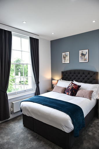 Bedroom 3, Victoria Colonnade ApartHotel, Warwickshire