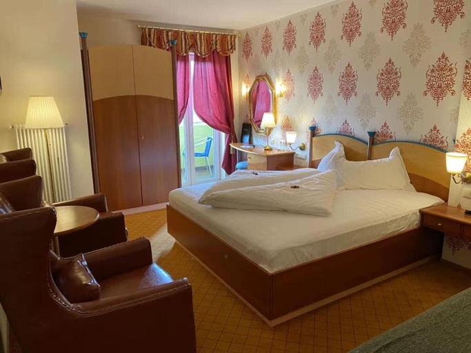 Bedroom 3, Hotel Kaiser Franz Josef, Spittal an der Drau