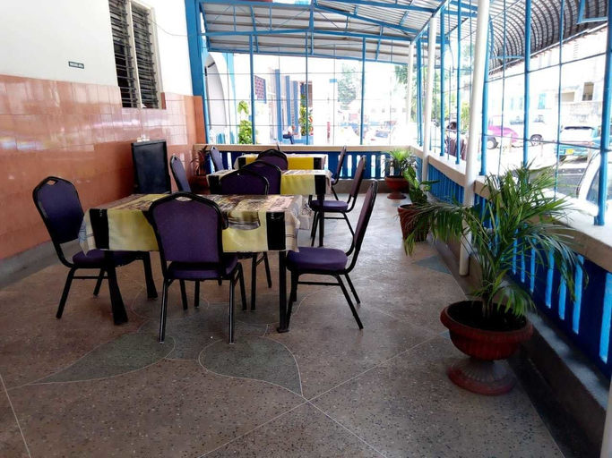 Others 4, Metric Annex Hotel, Mvita