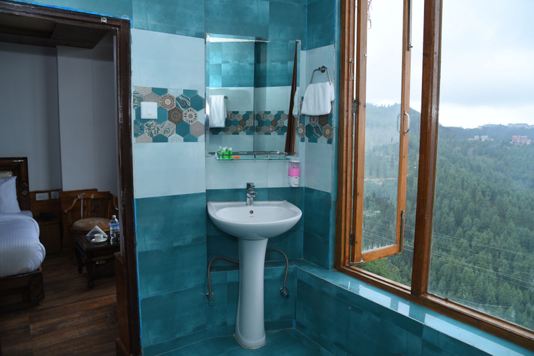 Bathroom 4, Hotel Taj View, Shimla